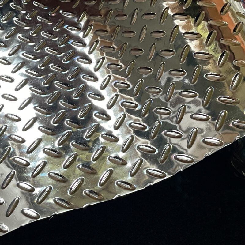 Plastikust rihvel plaat 110x65cm.