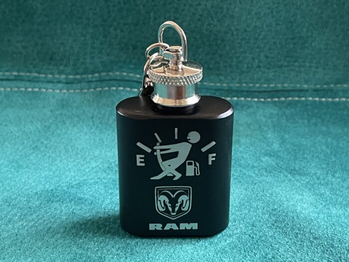 Lasergraveeringuga roostevabast HIP FLASK 30ml./võtmehoidja - Image 5