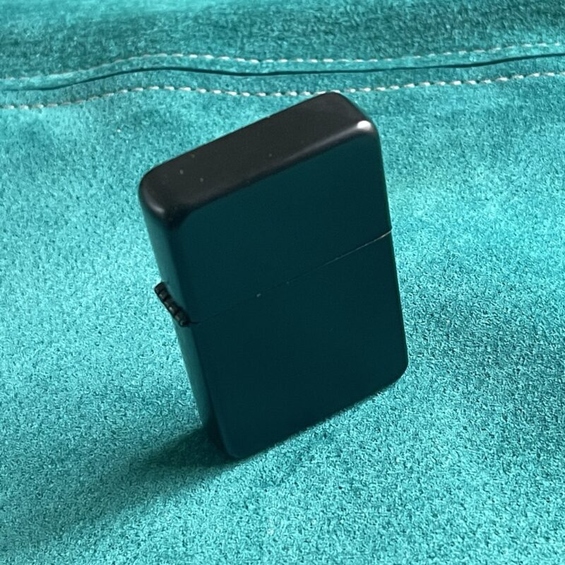 ZIPPO stiilis metallkorpusega välgumihkel / tulemasin