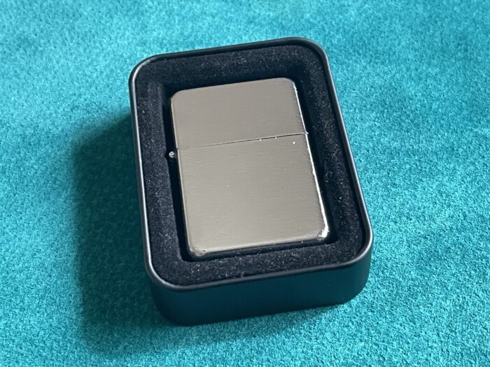 ZIPPO stiilis metallkorpusega läikiv klassikaline välgumihkel metallist kinkekarbis. - Image 3