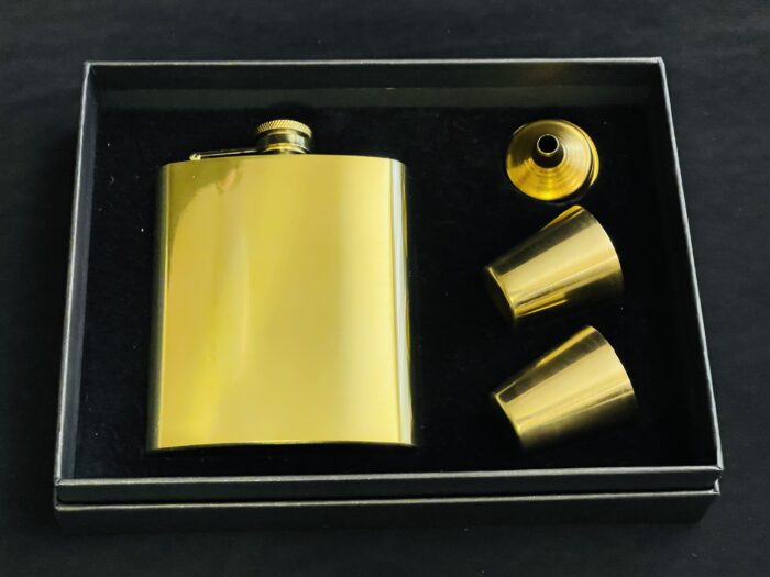 Kinkekomplekt "GOLDFINGER" 210ml. taskupudel+2 pitsi+lehter - Image 3