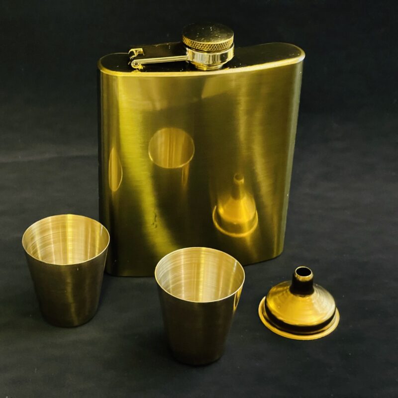 Kinkekomplekt "GOLDFINGER" 210ml. taskupudel+2 pitsi+lehter