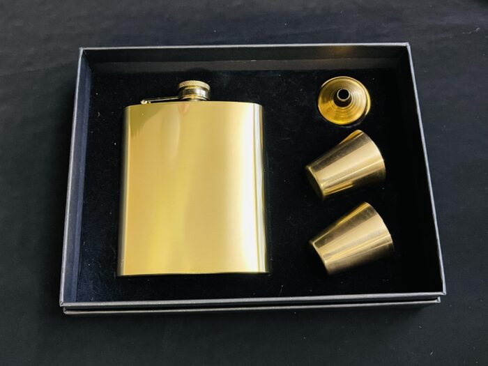 Kinkekomplekt "GOLDFINGER" 210ml. taskupudel+2 pitsi+lehter - Image 5