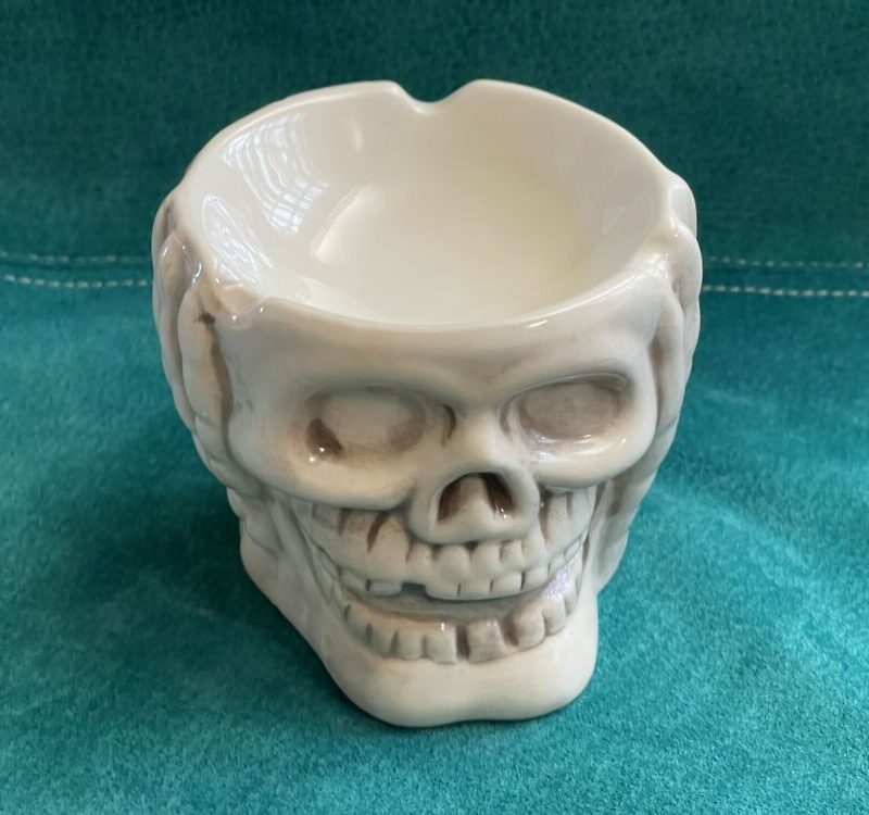 Keraamiline tuhatoos "SKULL"