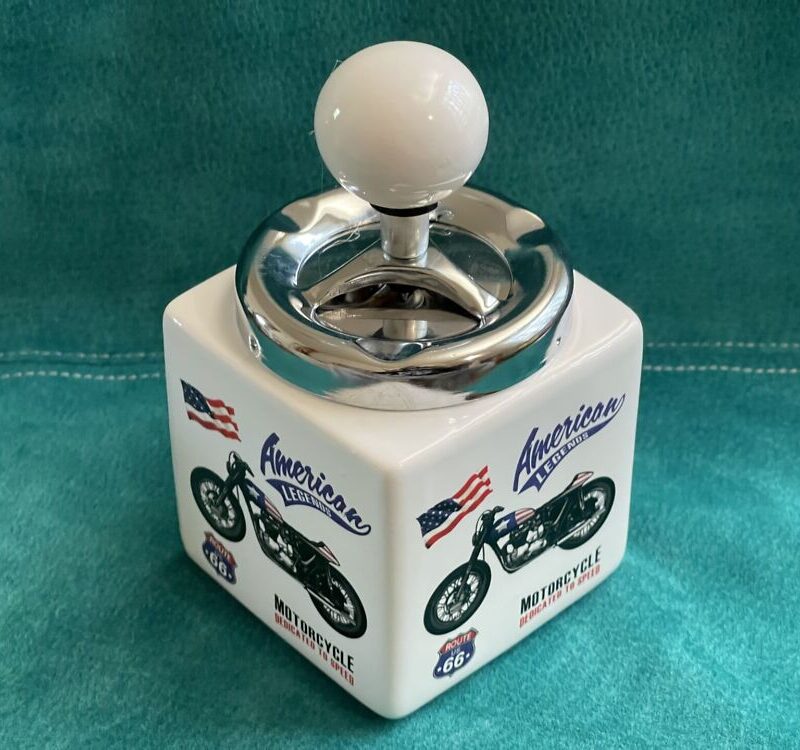 Keraamiline tuhatoos "AMERICAN LEGENDS"