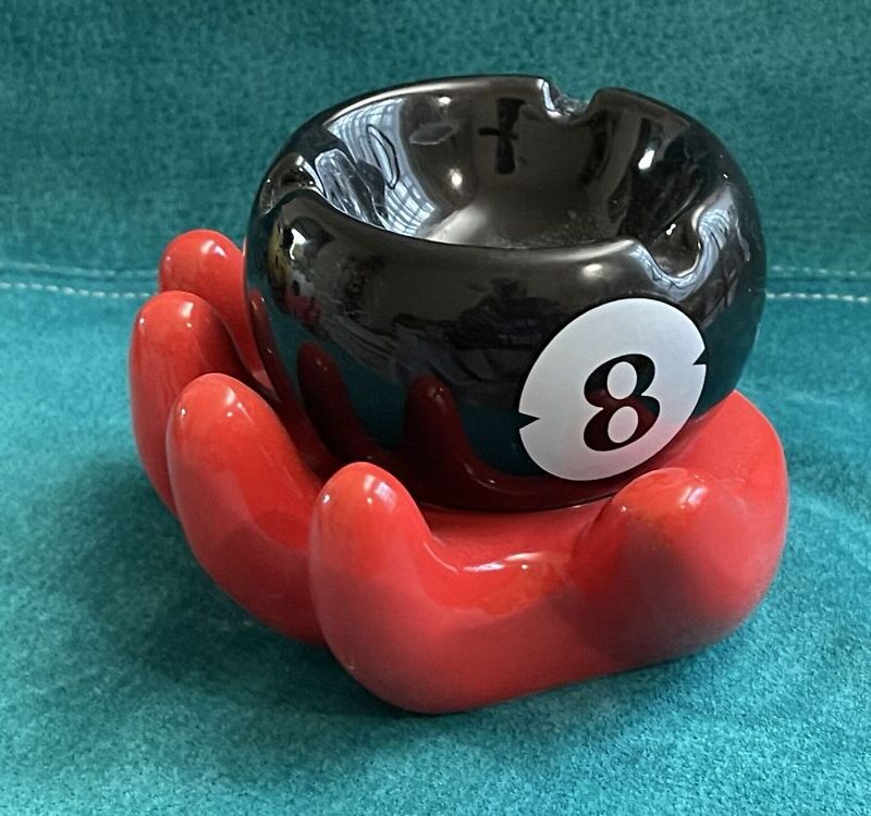 Keraamiline tuhatoos "8BALL"
