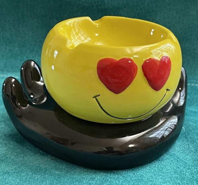 Keraamiline tuhatoos "EMOTICON"