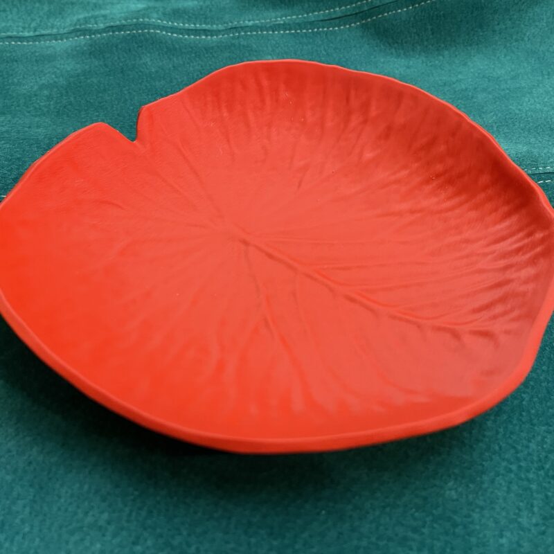 Lehe kujuline kauss/alus võtmetele ja pudipadile