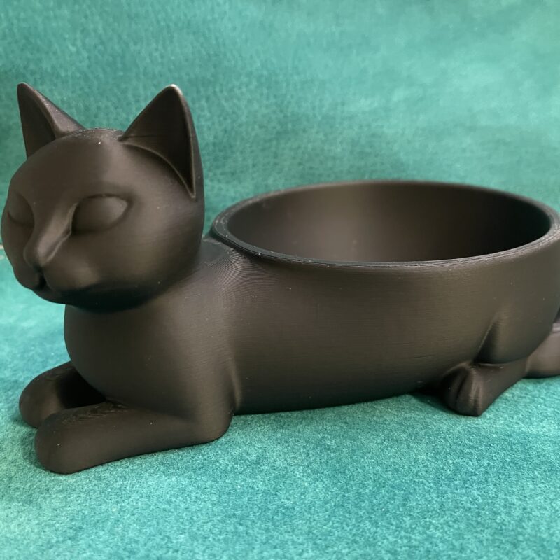 Kassi kujuline kauss/alus võtmetele ja pudipadile