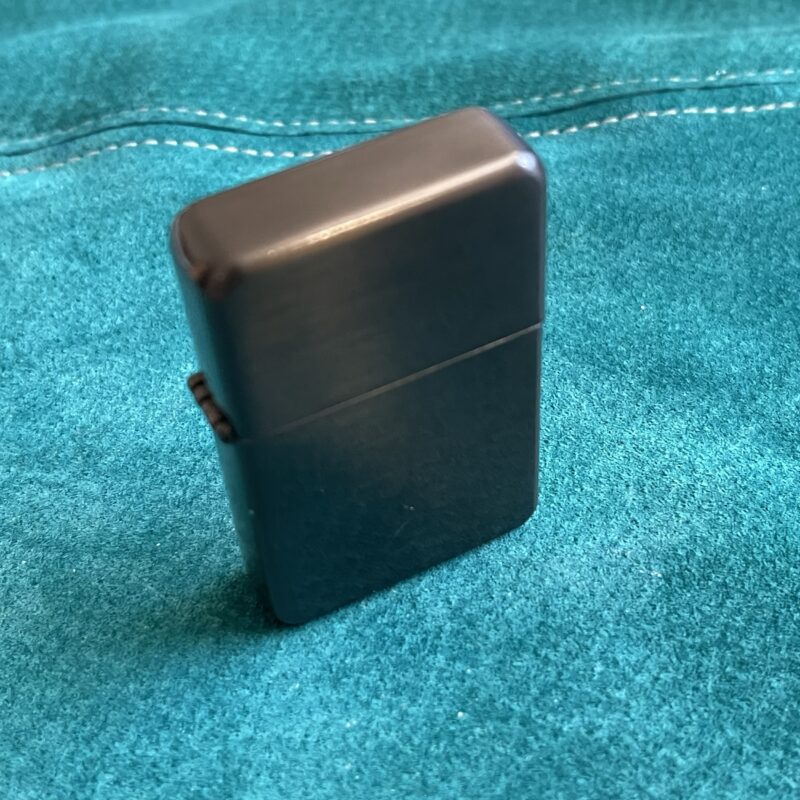 ZIPPO stiilis metallkorpusega välgumihkel / tulemasin metallist kinkekarbis