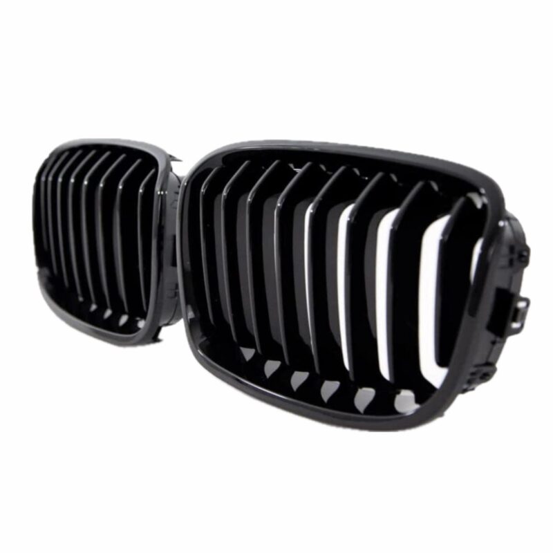 BMW F20 F21 iluvõrekomplekt