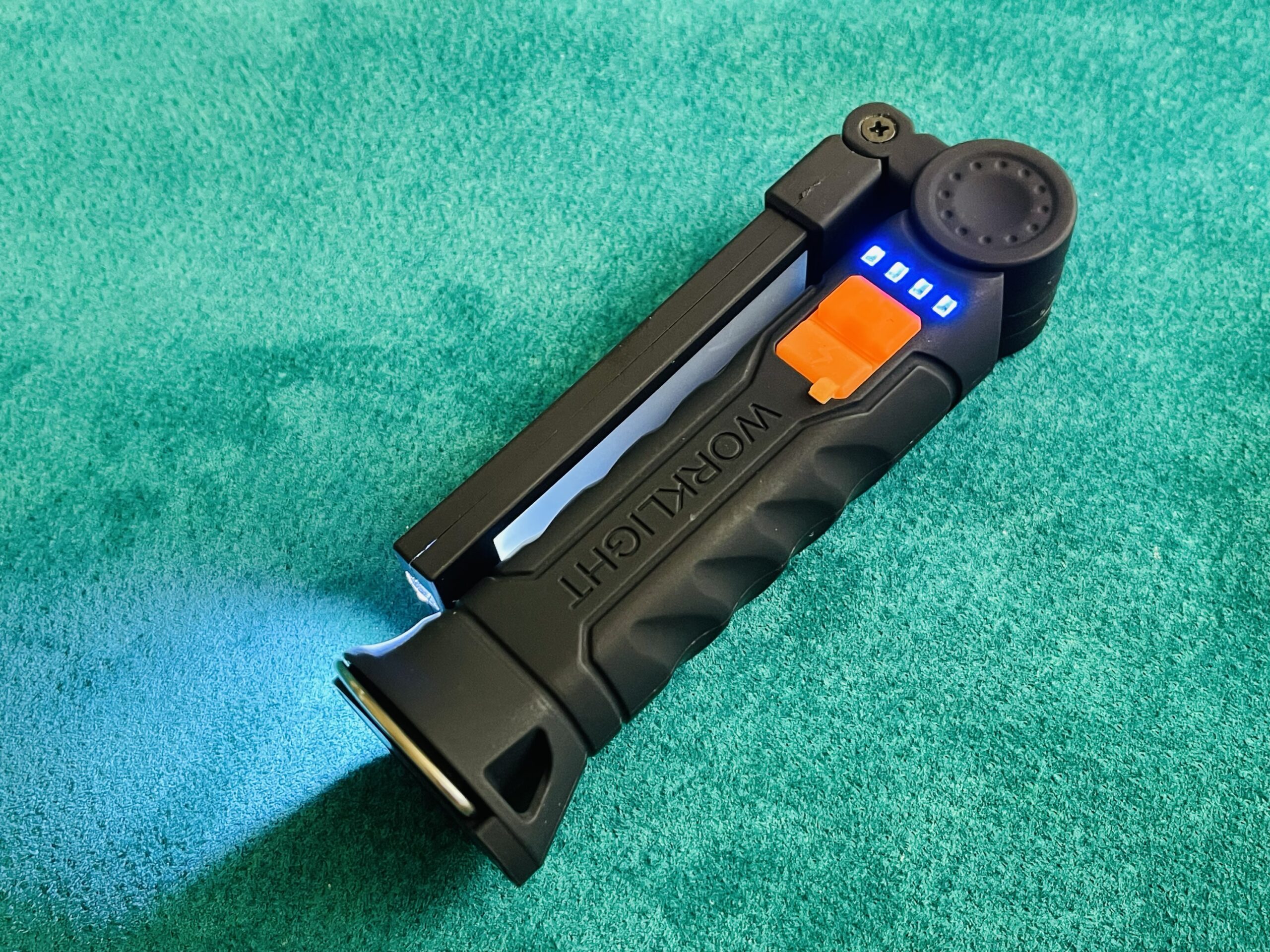 Muudetava nurgaga LED taskulamp magnetkinnitusega. USB C - Image 6