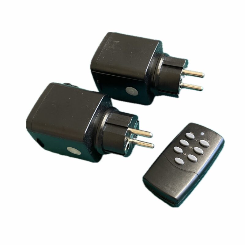 Puldiga juhitavad veekindlad pistikupesad välikasutusse 2 tk